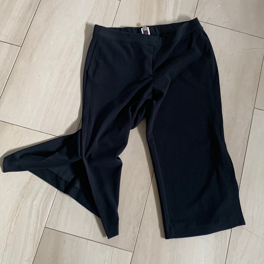 Very comfortable 3/4 length pants.